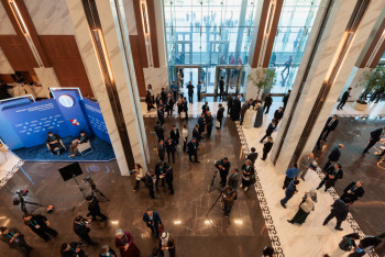 Фотография к новости: Анак Джут Дахалд: Қазақстан әлемдік дін лидерлерін тоғыстырды