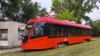 Фотография к новости: Өскеменде жаңа трамвайлар іске қосылды