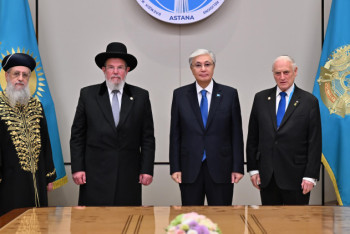 Фотография к новости: Тоқаев иудаизм ұйымының өкілдерімен кездесті