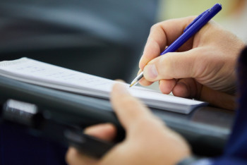 Фотография к новости: Депутат шетелдік компаниялардың құжаттарын мемлекеттік архивке тапсыруды міндеттеуді ұсынды