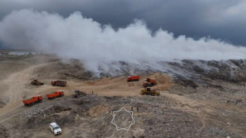 Фотография к новости: Қоқыс полигонындағы өрт: Алатау қаласында төтенше жағдай режимі енгізілді