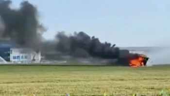 Фотография к новости: Қытайдағы әуе шоуына дайындық кезінде ұшатын көліктер соқтығысты