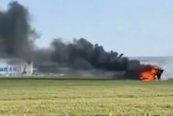 Фотография к новости: Қытайдағы әуе шоуына дайындық кезінде ұшатын көліктер соқтығысты