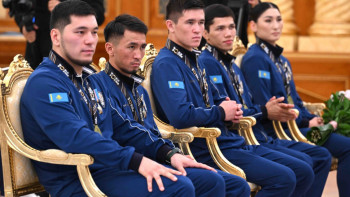 Фотография к новости: Бокстан әлем чемпиондарына қомақты сыйақы беріледі