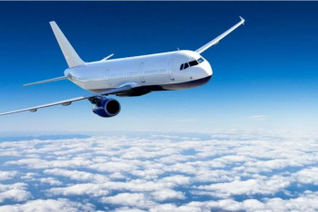 Фотография к новости: "Диспетчер қалғып кеткен". Әуе мен теңіз арасындағы ұшақ 18 минут айдында қалықтады