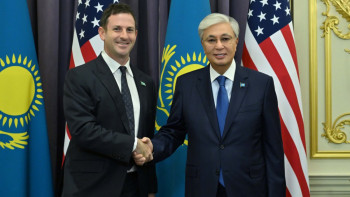 Фотография к новости: Тоқаев Джаред Коэнмен кездесті