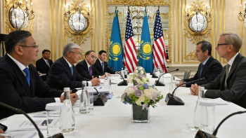 Фотография к новости: АҚШ Транскаспий дәлізі жобаларына қызығушылық танытты