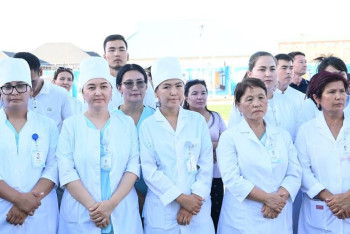 Фотография к новости: Ауылға баратын дәрігерлерге 9 млн теңге беріледі