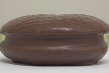 Фотография к новости: Жұмыста өзгенің тәттісін жеген қызметкер сот алдында жауап берді