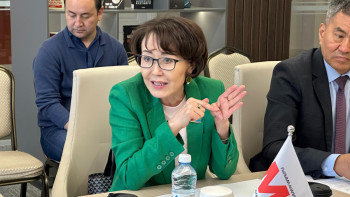 Фотография к новости: ЖИ көмегімен жасалған контентке арнайы белгі қойылуы керек – депутат