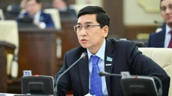 Фотография к новости: Аймағамбетов директорларға берген уәдесін орындағанын айтты