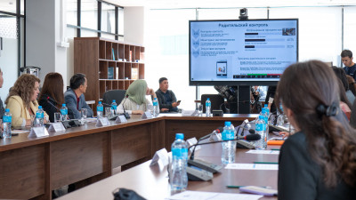 Жасанды интеллект отбасы тәрбиесіне қалай әсер етеді?