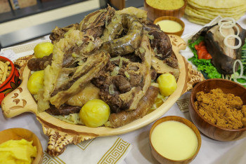 Фотография к новости: Тамақты тез жеу семіздікке әкелуі мүмкін