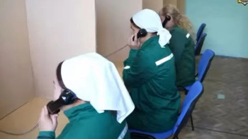 Фотография к новости: Енді Петропавлда сотталған әйелдер жақындарымен бейнетаксофон арқылы сөйлесе алады