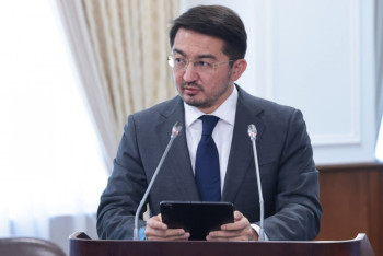 Фотография к новости: ЖИ министрі Starlink еліміздің барлық аймағында жұмыс істейтінін айтты