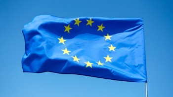 Фотография к новости: ЕО Трамптың Украина шекаралары туралы мәлімдемесін жоққа шығарды