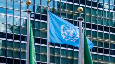 АҚШ визасынан айырылған президент БҰҰ штаб-пәтерін көшіруді ұсынды