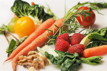 Фотография к новости: Санитарлық дәрігер қысқы консерві дайындауда неден қателеспеу керектігін айтты