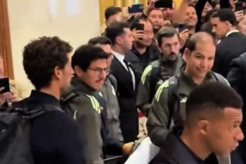 Фотография к новости: "Бәрін брондаған": Алматыда "Реал" тоқтаған қонақ үйде не болып жатыр