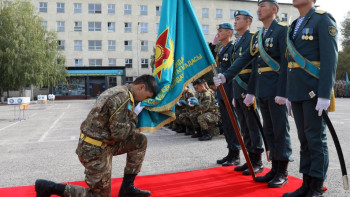 Фотография к новости: Мыңнан астам мерзімді сарбаз үйіне оралады