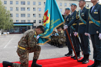 Фотография к новости: Мыңнан астам мерзімді сарбаз үйіне оралады