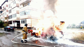Фотография к новости: Таразда газ қондырғысы орнатылған автокөліктегі өрт сөндірілді