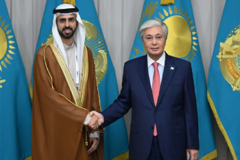 Фотография к новости: Тоқаев БАӘ министрімен жасанды интеллект саласындағы әріптестікті талқылады