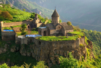 Фотография к новости: Туристер ағыны артады – ІІМ Армениямен барыс-келісті жеңілдету жөнінде мәлімдеді