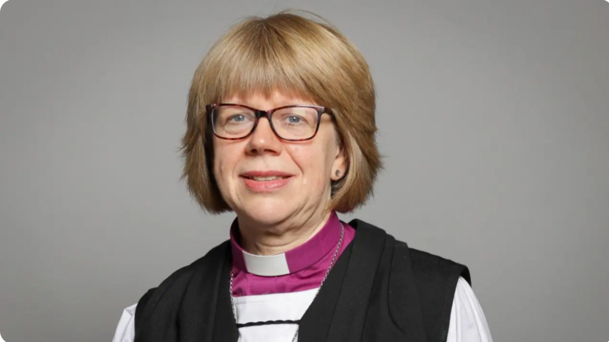  Англикан шіркеуінің жаңа басшысы Сара Мулалли / Ұлыбритания парламенті