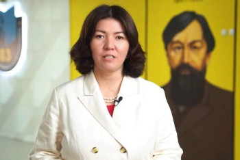 Фотография к новости: Оқу-ағарту министрі ұстаздарды кәсіби мерекелерімен құттықтады