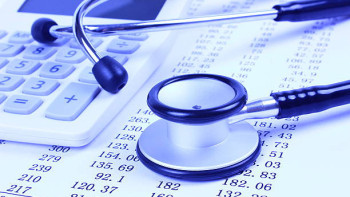 Фотография к новости: Қазақстандық дәрігерлердің жалақысы неге кешікті?