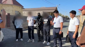 Фотография к новости: Қазақстандағы ірі есірткі сатушылардан жүздеген грамм мефедрон тәркіленді