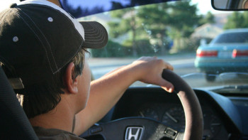 Фотография к новости: Еуропада көлік жүргізу кезінде телефон қолдануға қарсы апталық басталды