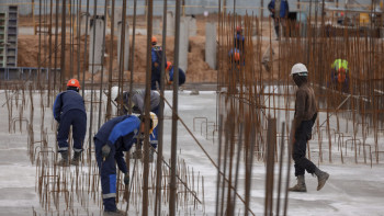 Фотография к новости: Елімізде енді жер сілкінісіне төтеп беретін ғимараттар салынады