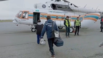 Фотография к новости: Санитарлық авиация Риддерден сәбиді Өскеменге жеткізді