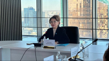 Фотография к новости: Аида Балаева Астанада үкіметтік емес ұйымдардың өкілдерімен кездесті