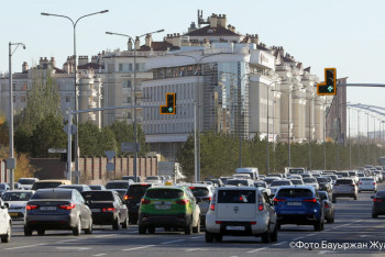 Фотография к новости: Қазақстанға қандай көлік кіргізуге тыйым салынады? Министрлік түсіндірді