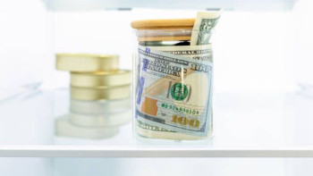 Фотография к новости: 11 млн теңге параны ректор тоңазытқышта сақтаған