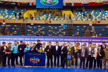 Фотография к новости: ТЖМ-ға 30 жыл: Астанада өткен қоян-қолтық ұрысынан әлем кубогының финалы аяқталды