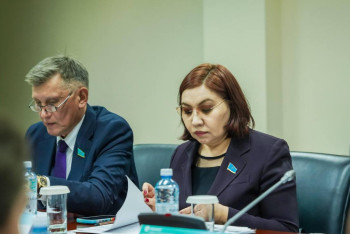 Фотография к новости: Депутат: Жасанды интеллектіге жауапкершілікпен қарауымыз қажет