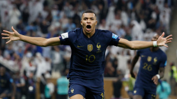 Фотография к новости: Мбаппе Әзербайжанмен болған матчта тағы да жарақат алды