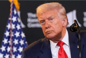 Фотография к новости: Трамп Қытай тауарларына 100 пайыздық баж салығын енгізеді