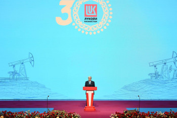 Фотография к новости: Президент: "30 жыл ішінде Қазақстан мен "Лукойл" ынтымақтастық жолынан сүрінбей өтті"