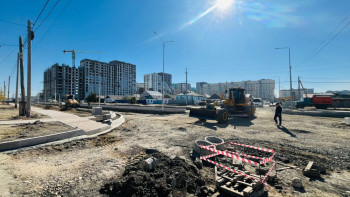 Фотография к новости: "Миллиардтар бөлінді, ал нәтиже жоқ": Атырау халқы жол сапасына наразы