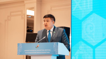 Фотография к новости: Елнұр Бейсенбаев: "Ұлттық қор мен алтын-валюта резерві – еліміздің берік тірегі"