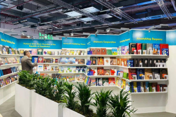 Фотография к новости: Франкфурт кітап көрмесінде қазақстандық баспалар мен авторлар таныстырылды