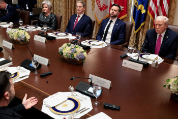 Фотография к новости: Ақ үйдегі кездесу нәтижесі: Трамп Украинадағы соғысты “Tomahawk”-сыз аяқтауға ниетті