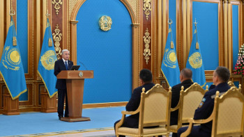 Фотография к новости: Президент құтқарушыларды кәсіби мерекесімен құттықтады