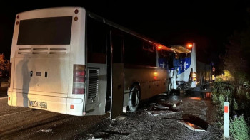 Фотография к новости: Түркияның солтүстігінде екі автобус соқтығысып, 12 адам жарақат алды