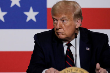 Фотография к новости: Трамп: АҚШ әскері есірткі тасымалдаған алып суасты қайықты жойды